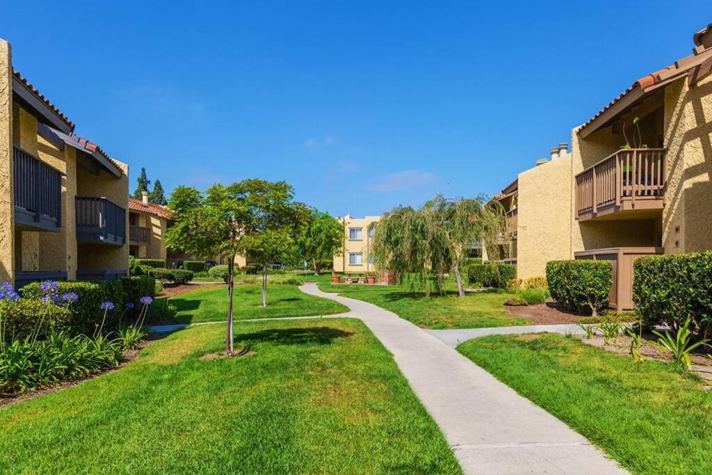 Departamento Completo En San Diego Hablamos Espanol Екстериор снимка