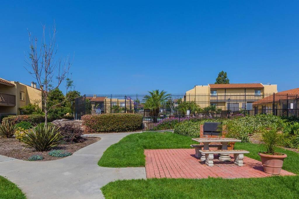Departamento Completo En San Diego Hablamos Espanol Екстериор снимка